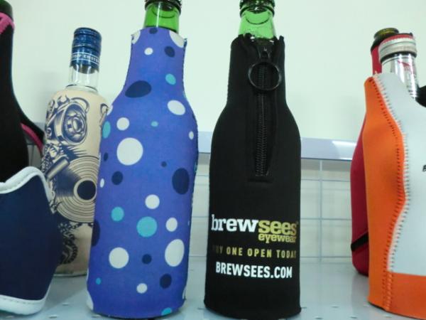 Reach ROHS approved neoprene drink bottle sleeve / bottle cover with zipper